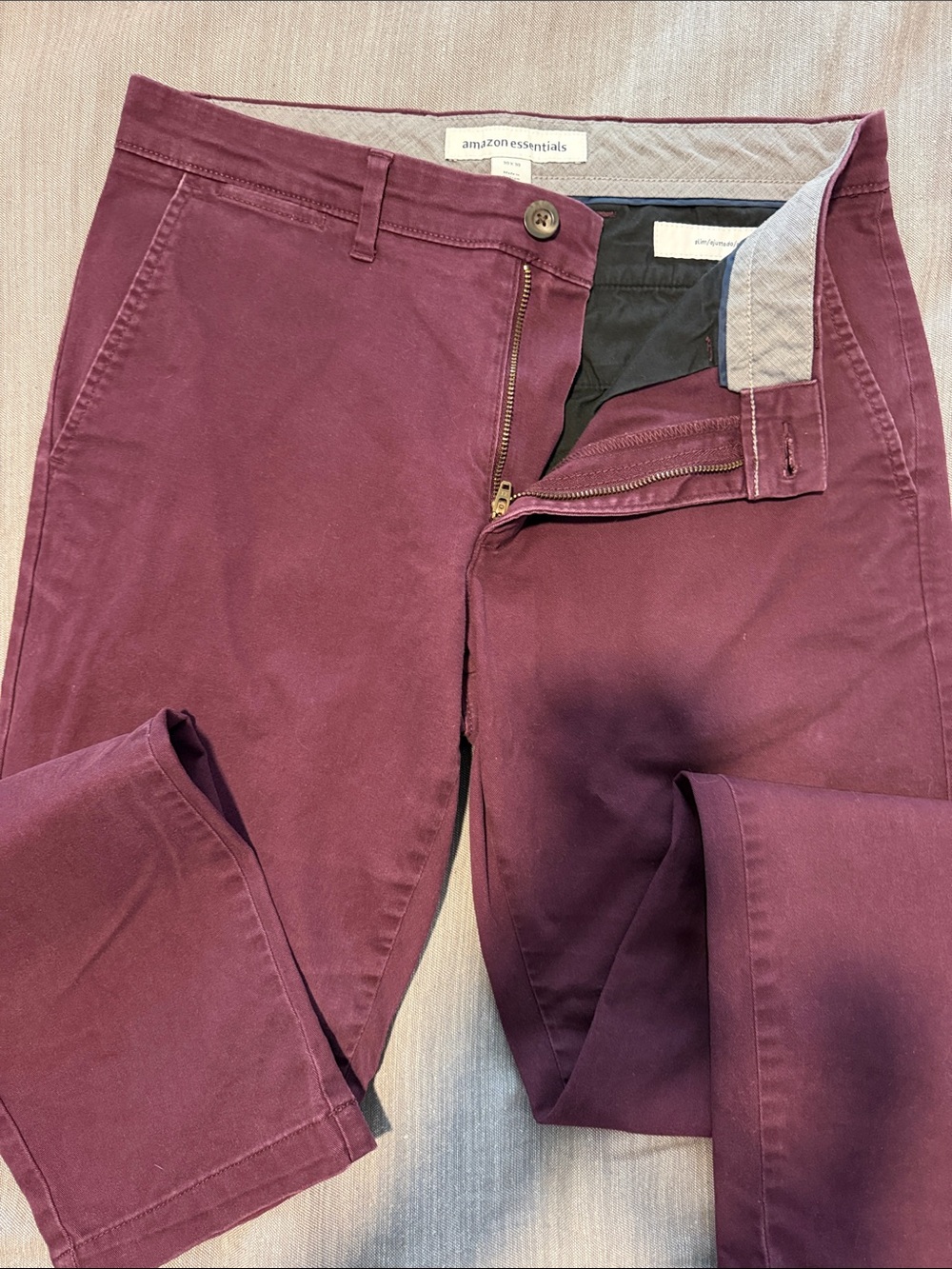 Amazon Essentials Men's Burgundy Chino Pants